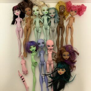 Monster High TLC Nude Doll Lot TLC Parts Heads Clawdia Howleen Clawdeen Frankie